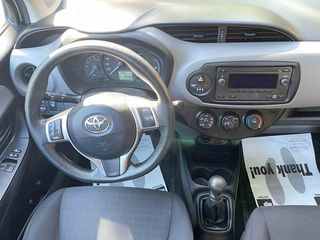 Toyota Yaris 2017 DIESEL-thumb-6