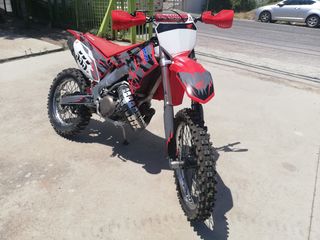 Honda CR 250R 2005-thumb-2