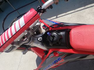 Honda CR 250R 2005-thumb-10