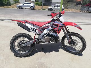 Honda CR 250R 2005-thumb-16