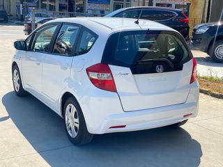 Honda Jazz 2012-thumb-10