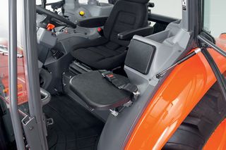 Τρακτέρ Kubota 2025 Μ5112-thumb-10
