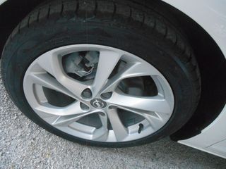 Opel Astra 2016-thumb-25