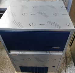 Παγομηχανή Για Χοντρό Τρίμμα (nugget) Αερόψυκτη 140Kg /24h Με Αποθήκη 50Kg 73x69x117 BREMA - Καινούργια.-thumb-2