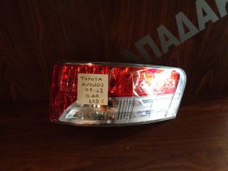 Toyota Avensis SW 2009-2012 φανάρι πίσω δεξιό LED E