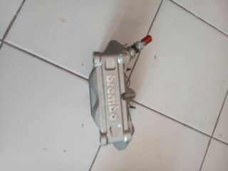 Brembo δαγκάνα μπροστινή-thumb-2