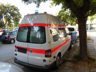 Ασθενοφόρο Volkswagen 2014 T 5 TRANSPORTER-thumb-1