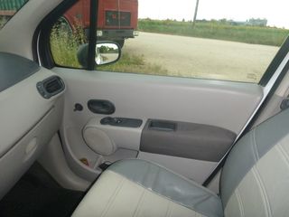 Renault Modus 2006-thumb-12