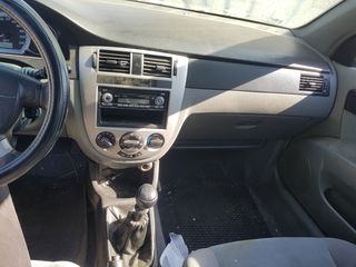 Chevrolet Lacetti 2005-thumb-2