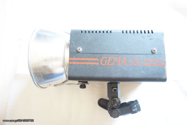 Studio flash UNIFOT GEMA 300