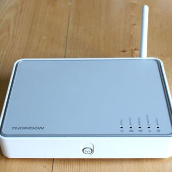 Router THOMSON TG585 ADSL2+ [ΚΑΙΝΟΥΡΙΟ]