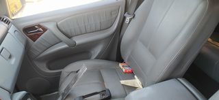 Mercedes-Benz 500 2007-thumb-8