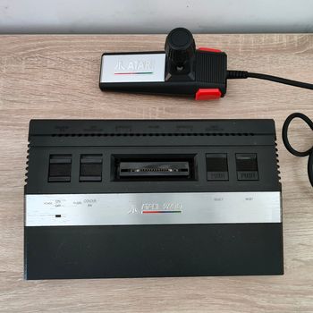 Atari 2600 σε αριστη κατασταση 