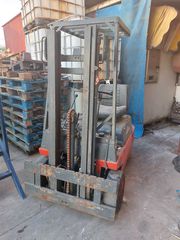 Telescopic Forklifts 2009 Linde-thumb-1