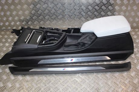 κεντρικη κονσολα υποβραχιονιο BMW M4 F82 LCI