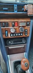 Mercedes-Benz 200 1988 124-thumb-5