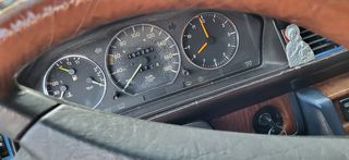Mercedes-Benz 200 1988 124-thumb-6