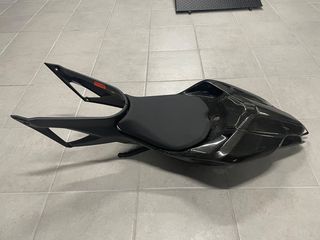 ΟΥΡΑ  CARBON ΚΟΜΠΛΕ -> Ducati 848/1098/1198 / MOTO PARTS KOSKERIDIS 