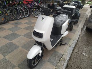 Roller / Scooter 2025 Volt Moto Classic 1600Watt-thumb-2