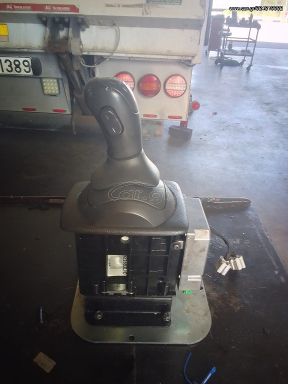 Λεβιέ αυτόματου σασμάν VOLVO FH 12 