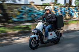 Yadea Electric Scooter 2025 y1s carry + ΔΩΡΑ !!!-thumb-3