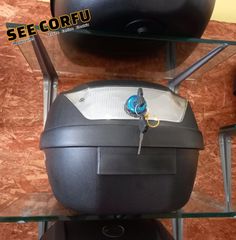 Μικρή βαλίτσα μοτό