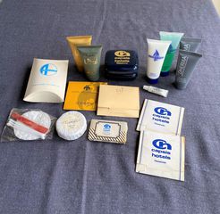 Συλλογή από διάφορα αναμνηστικά από Ξενοδοχεία