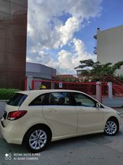 Mercedes-Benz B 180 2018-thumb-11