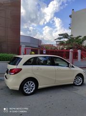 Mercedes-Benz B 180 2018-thumb-13
