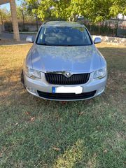 Skoda Superb '11  Combi 2.0 TDI Comfort