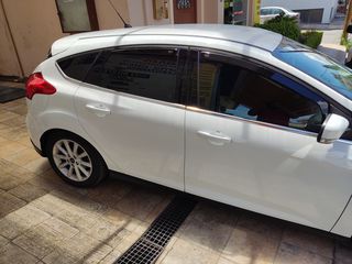 Ford Focus 2017-thumb-1