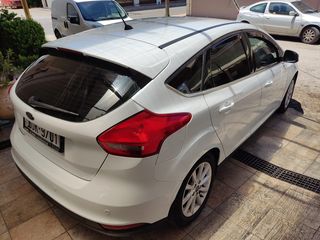 Ford Focus 2017-thumb-2