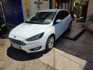 Ford Focus 2017-thumb-4