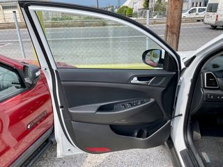 Hyundai Tucson 2018-thumb-22