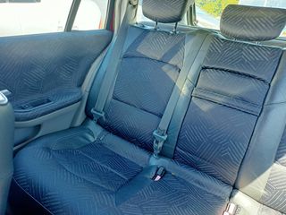 Renault Laguna 2002-thumb-11
