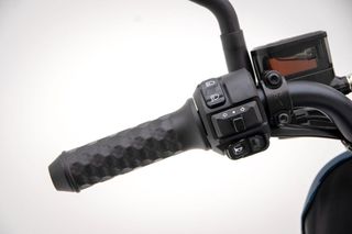 Yadea G5 2300 2026-thumb-25