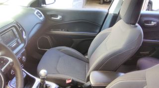 Jeep Compass 2018 1.6 DIESEL LONGITUDE 120HP-thumb-9