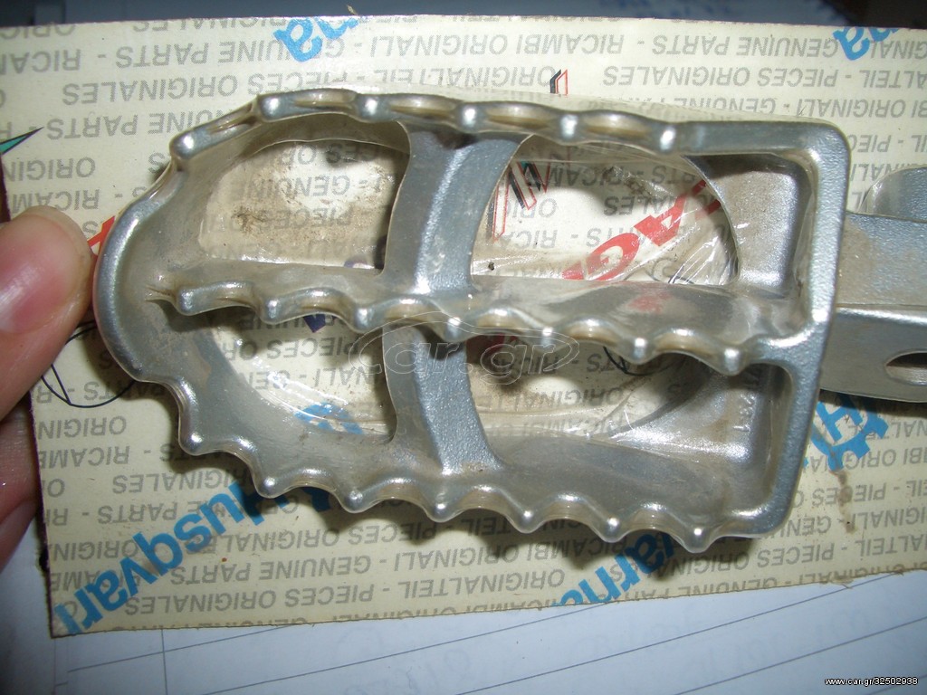 ΣΤΗΡΙΓΜΑ ΠΟΔΙΩΝ HUSQVARNA TXC 80A089953 ΓΝΗΣΙΟ