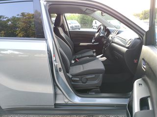 Suzuki Vitara 2017 GL - DDiS 120 1.6 camera-thumb-26