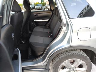 Suzuki Vitara 2017 GL - DDiS 120 1.6 camera-thumb-22