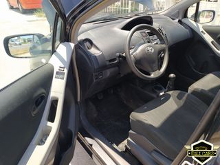 Toyota Yaris 2010 1.0  EURO 5-thumb-17
