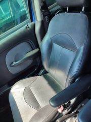 Chrysler PT Cruiser 2005-thumb-8