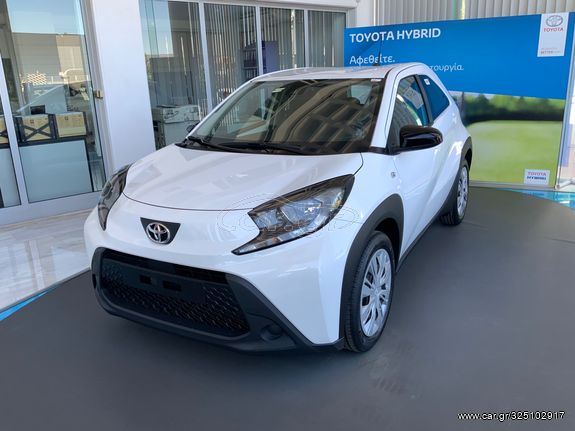 Toyota Aygo 2025 X-PLAY ΠΑΡΑΔΟΣΗ 08/2025