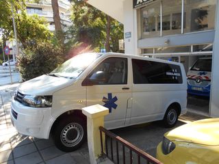 Ασθενοφόρο Volkswagen 2014 T 5 TRANSPORTER-thumb-2