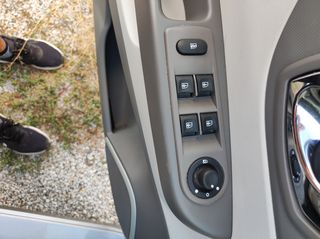 Renault Captur 2015 EURO 6-thumb-11