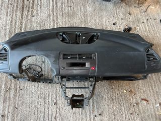 CITROEN C4 04-11 Ταμπλό 