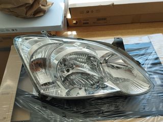 Φανάρι εμπρός δεξι Toyota Corolla 2003-2007-thumb-2
