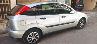 Ford Focus 2000-thumb-1