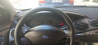 Ford Focus 2000-thumb-11
