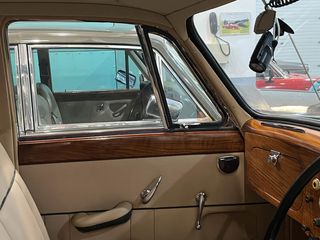 Λιμουζίνα / Sedan 1953 Daimler Conquest-thumb-8